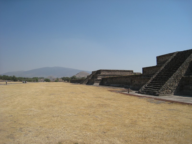 Mexico Pyramids - Mexico City 2009 0205.jpg - A trip to the Teotihuacan area of Mexico to visit the pyramids. A vast complex and a great climb to the top. This was followed by lunch in a cave, then a visit to the historical center of Mexico City. March 2009.